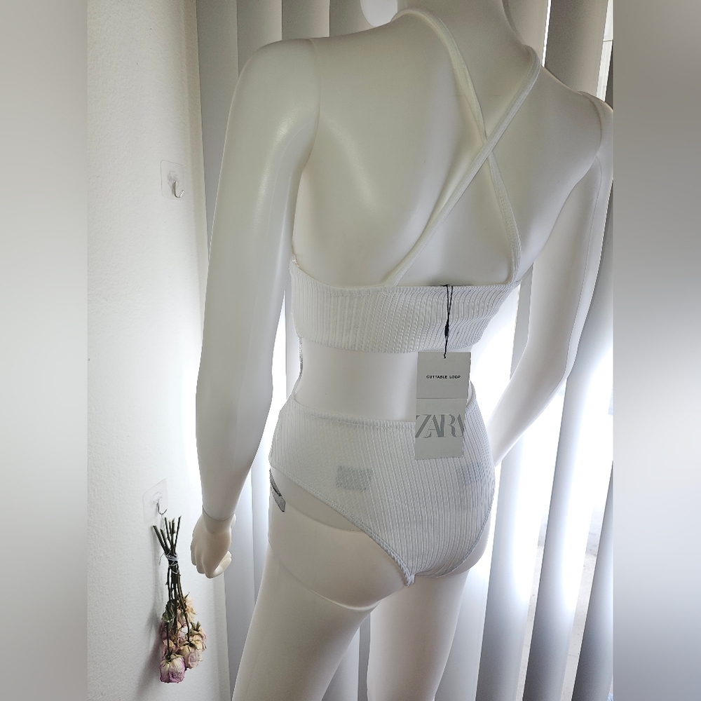 NOT Available ZARA NWT Ribbed Cut Out Bodysuit White Size Small - Picture 5 of 16